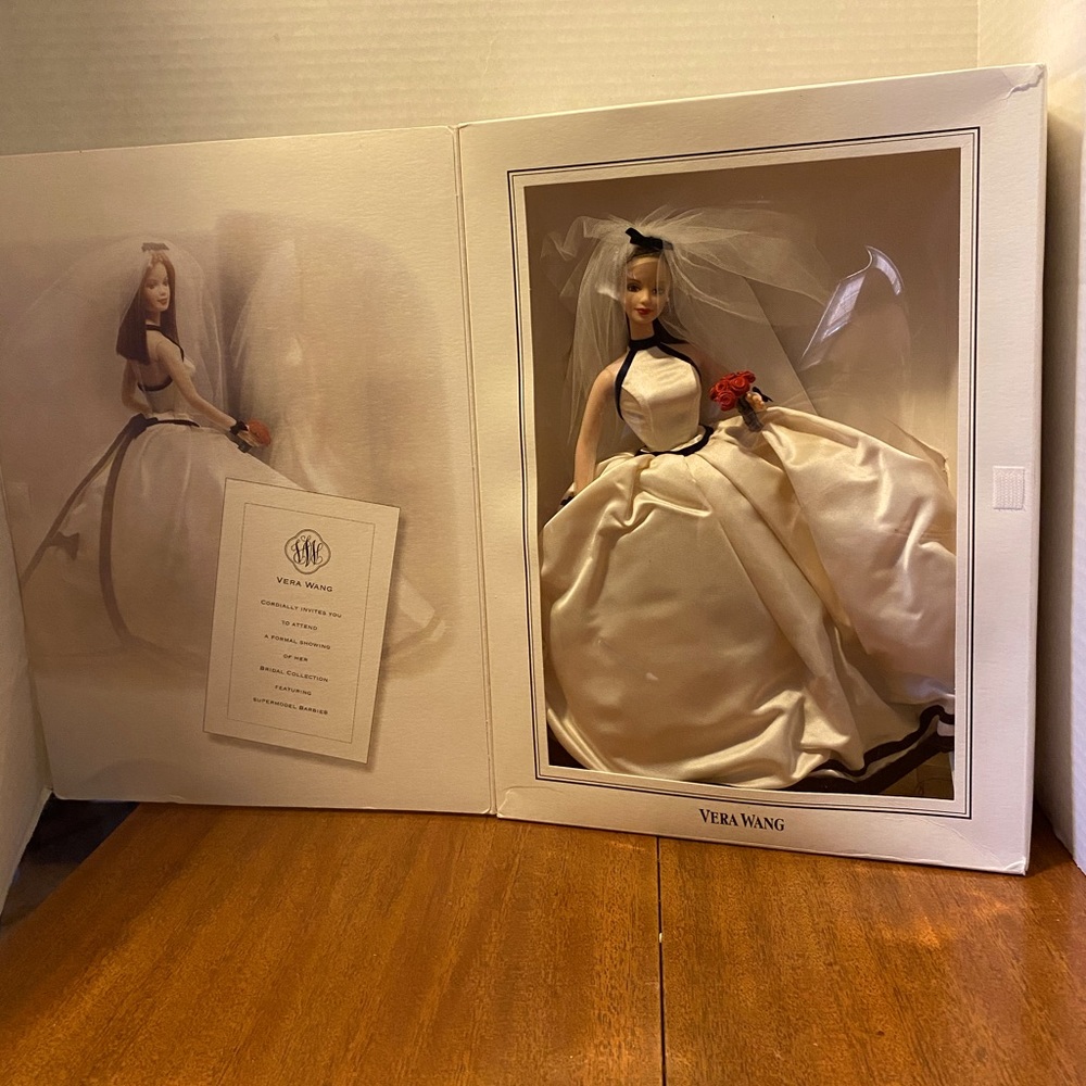 Vintage Vera Wang Barbie 1997 Limited Edition